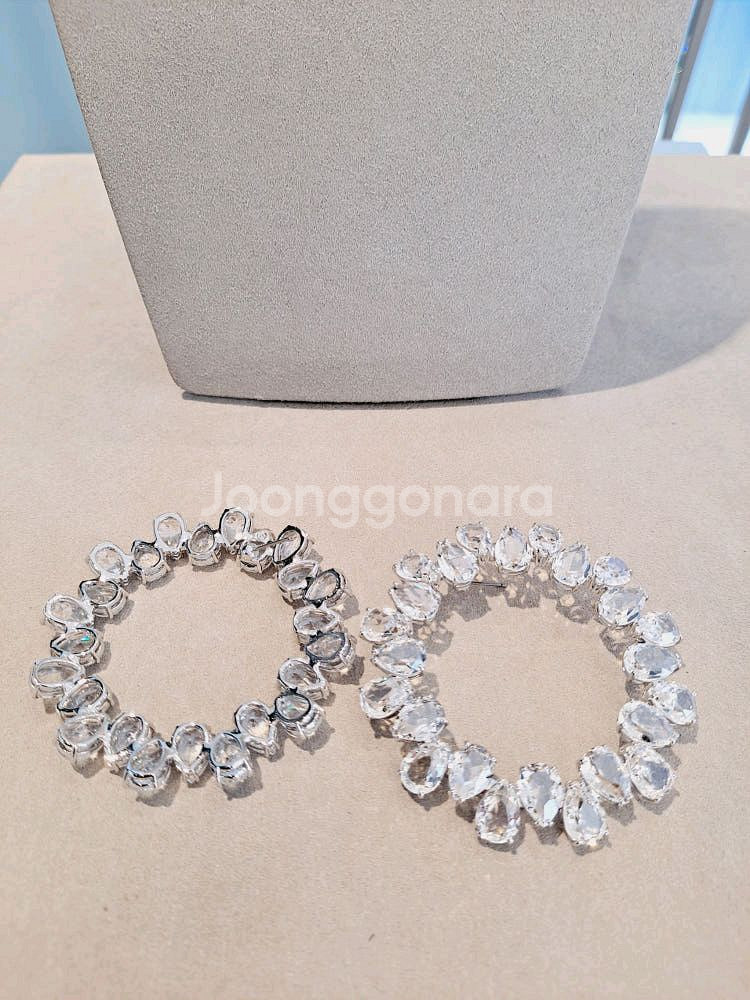 (새상품) 스와로브스키 귀걸이--5