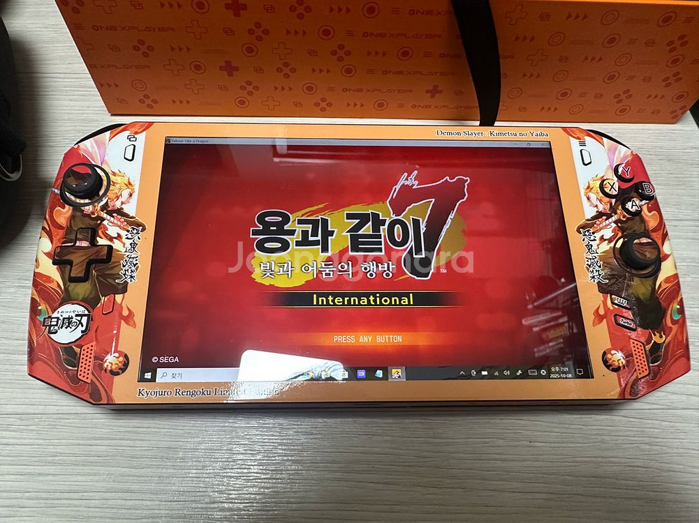 원엑스플레이어 5700u 귀멸의 칼날 커스텀 팝니다--5