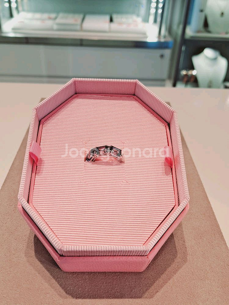 (새상품)스와로브스키 귀걸이--0