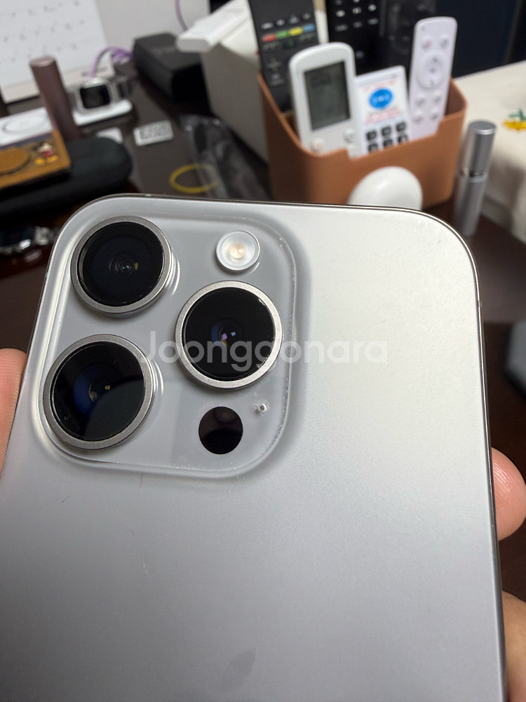 아이폰 15 프로 256GB 내추럴 티타늄 A급 박스O--16
