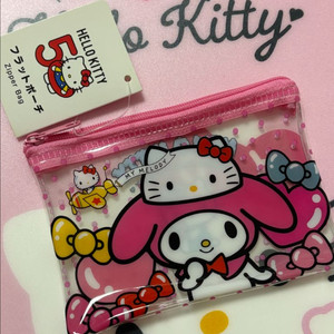 산리오 마이멜로디 헬로키티 50주년 파우치