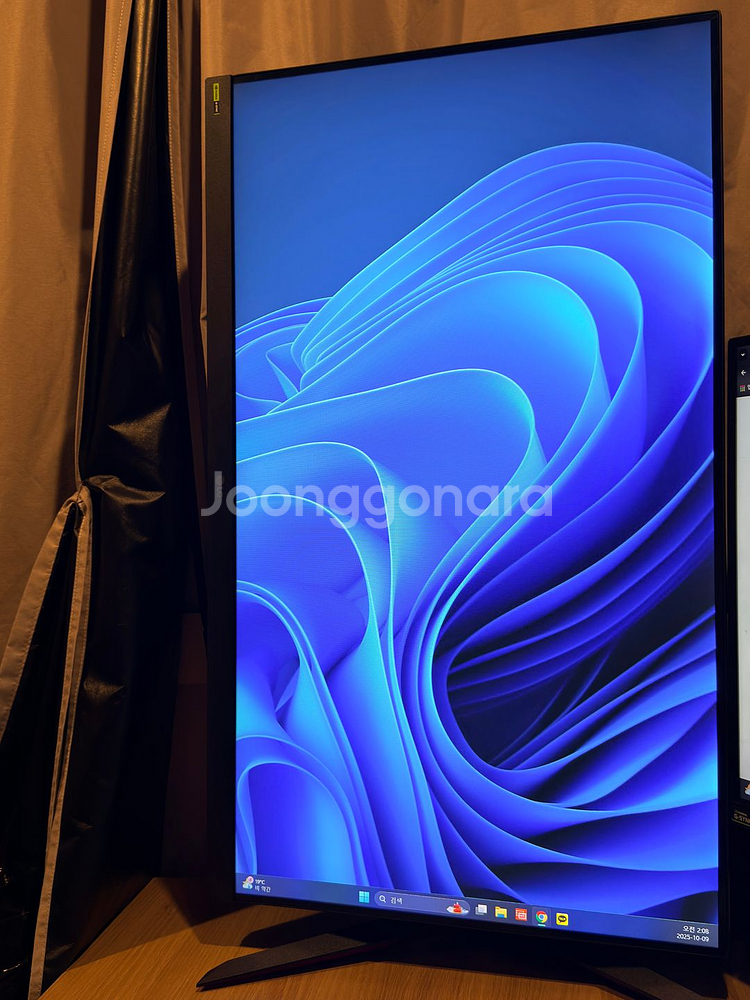 LG전자 울트라기어 32GN55R 32인치 판매합니다--2