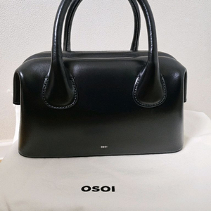 오소이 미니 보트백 블랙