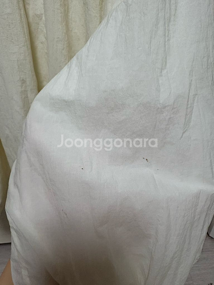 Sie 시에 러플 블라우스 아이보리 (세탁완료)(실사)--4