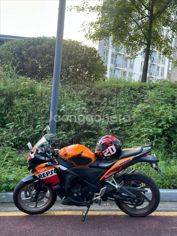 cbr250r--0