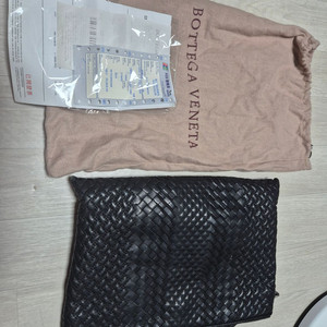 보테가베네타 인트레치아토 클러치