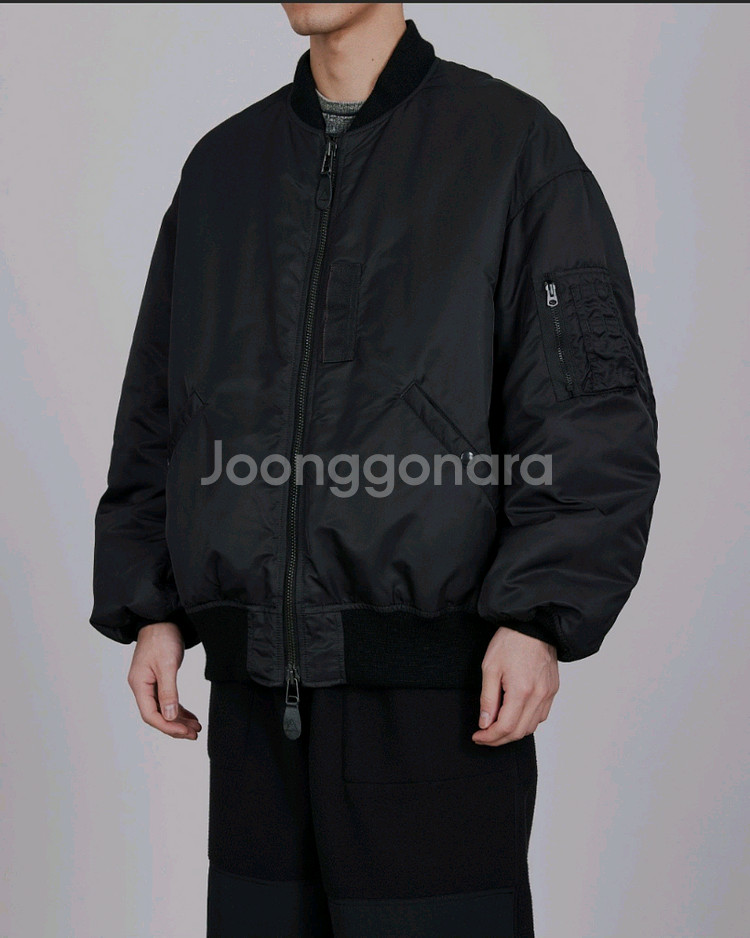 마카 24fw MA-1 블랙 2사이즈 판매합니다.--0