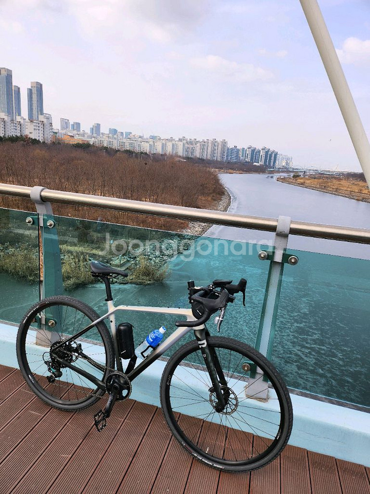 카본 그래블 자전거 팝니다 구동계 스램--0