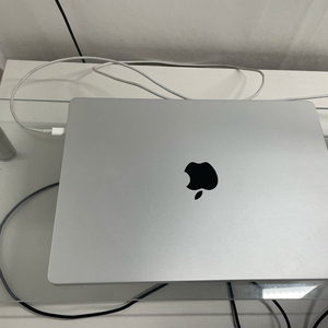 맥북프로14 M3 Pro / 실버 / 11코어 CPU