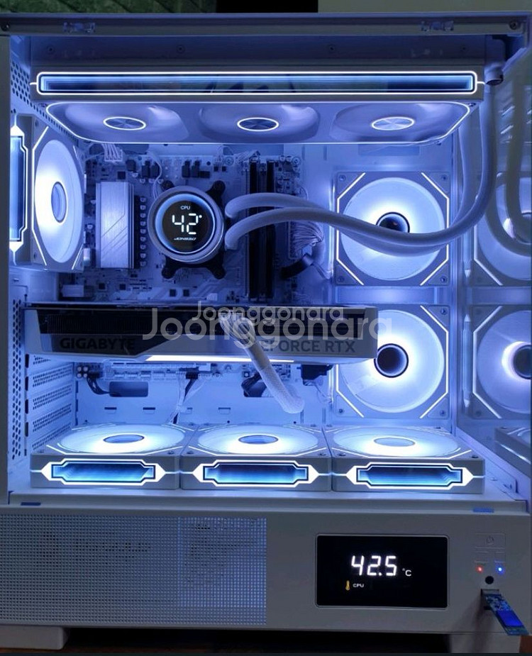 9800x3d 5070ti 본체 팝니다--2