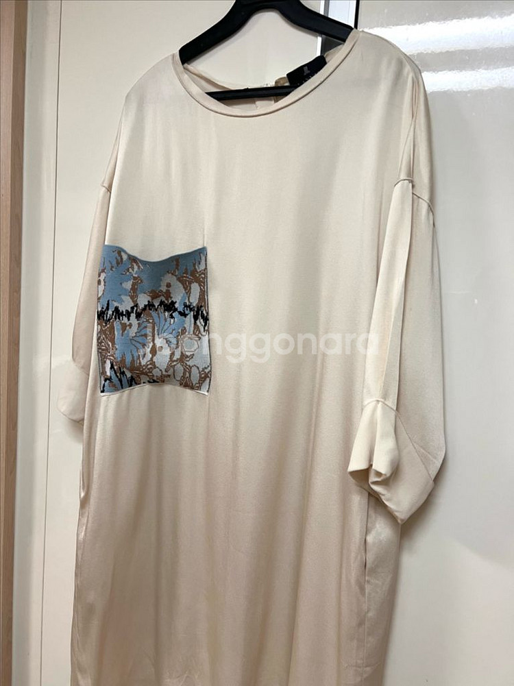 한섬 랑방컬렉션 자수니트포켓 새틴실키원피스 하객오피스룩--2