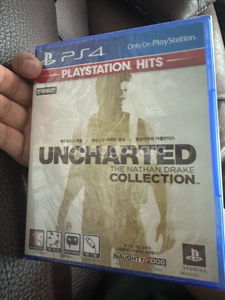 플스4 언차티드 나단 컬렉션 새제품--0