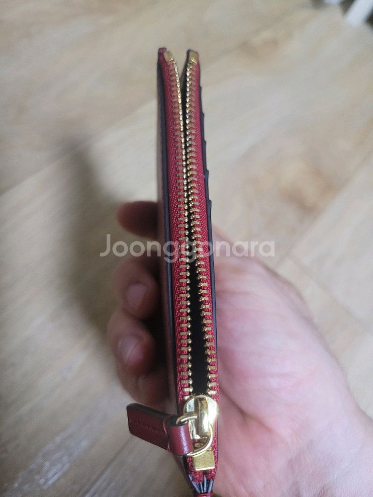 정품 까르띠에 카드지갑 지퍼형 판매합니다.--1