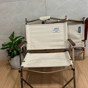 콜맨 폴딩 체어 2개