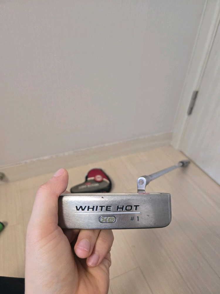 오디세이 퍼터 화이트핫 XG--3