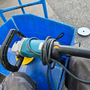 마끼다 9227CB 180mm 샌더/폴리셔