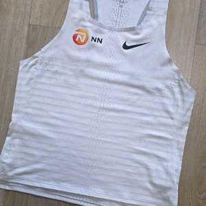 나이키 에어로스위프트 nn running team