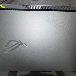 ASUS ROGSTRIX G16(5070Ti)