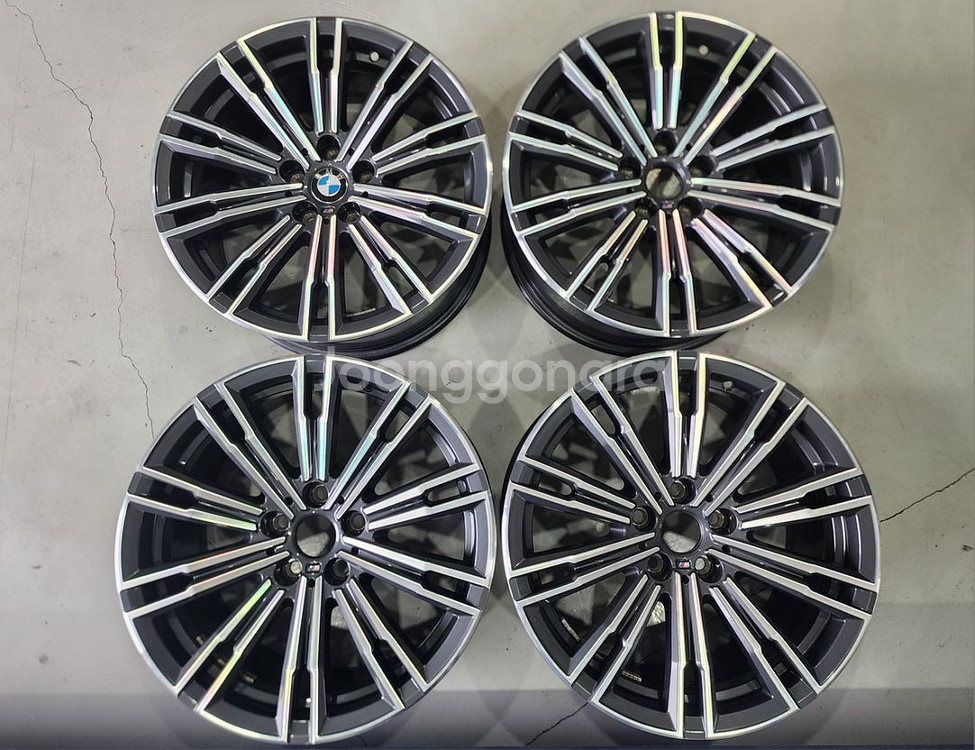 BMW G20 790M 정품 18인치 휠--0