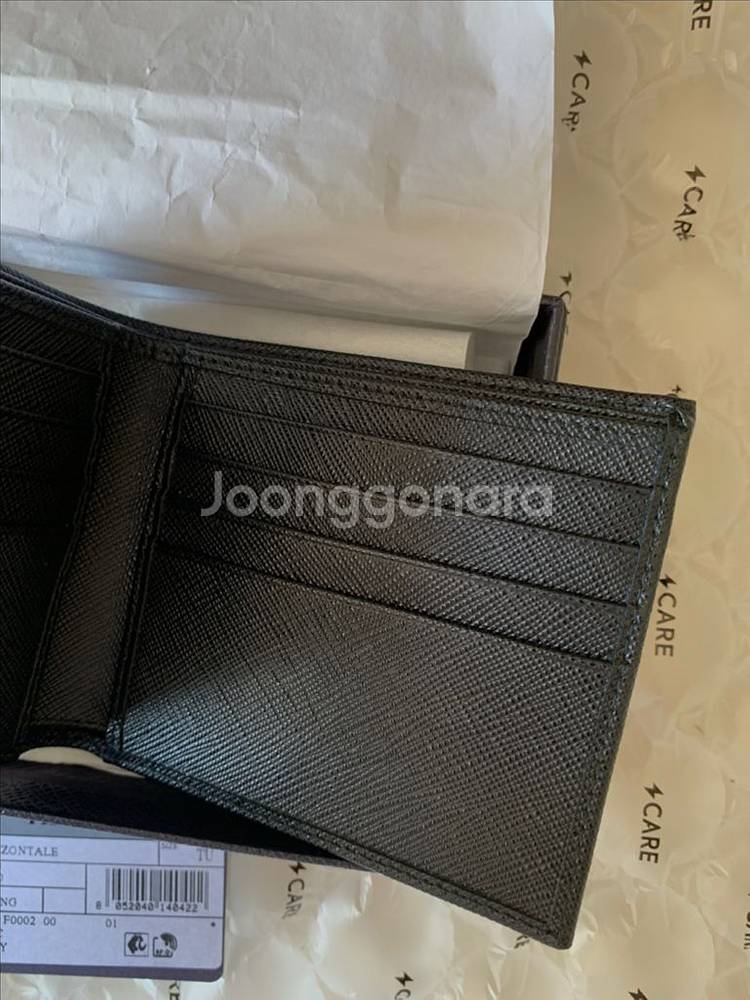 (새상품)프라다 사피아노 반지갑 블랙 풀구성--6