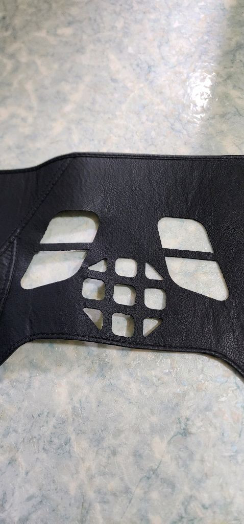 BMW G30 5시리즈 대쉬보드커버 DUB 레더에디션 이미지