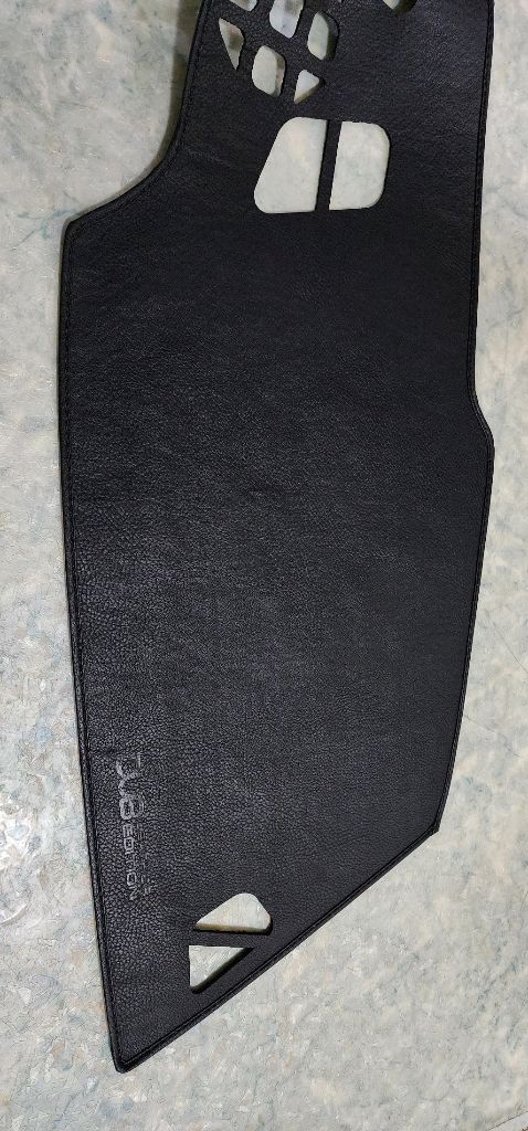 BMW G30 5시리즈 대쉬보드커버 DUB 레더에디션 이미지