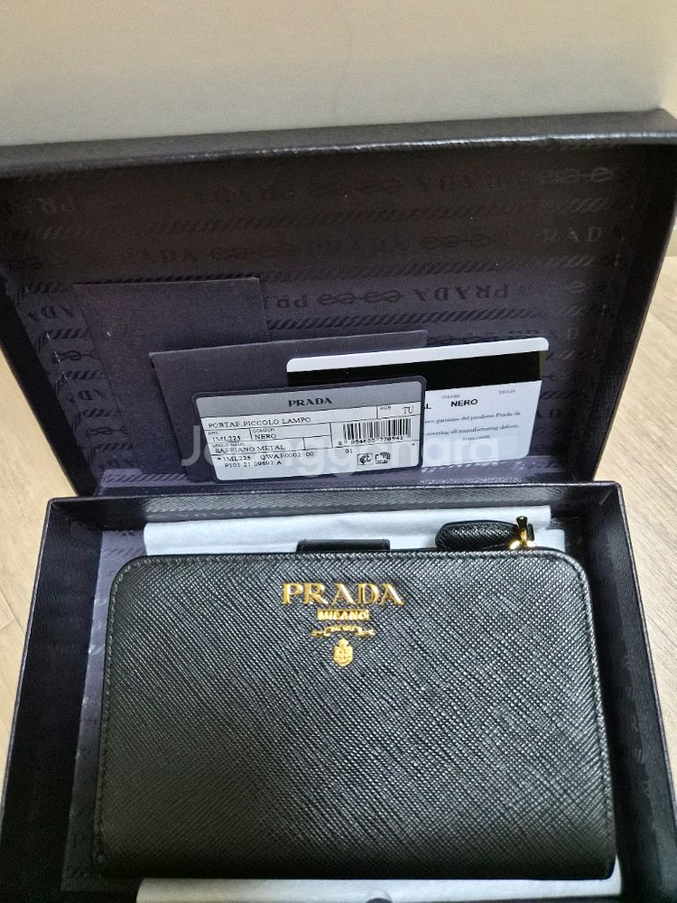 프라다 사피아노 중지갑 급급급급쳐해요ㅠㅠ--0