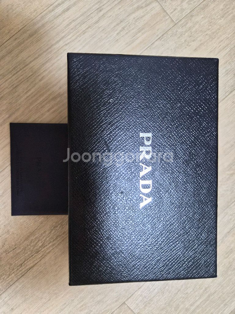 프라다 사피아노 중지갑 급급급급쳐해요ㅠㅠ--5