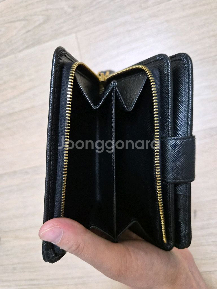 프라다 사피아노 중지갑 급급급급쳐해요ㅠㅠ--4