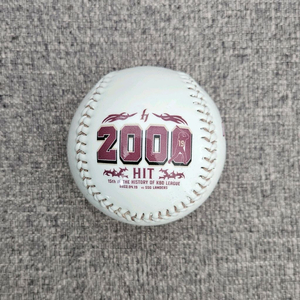 이용규 2000안타 기념구, 야구공