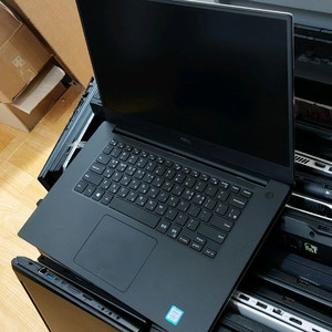 델 XPS 15 9560 / GTX1050 / 부품용