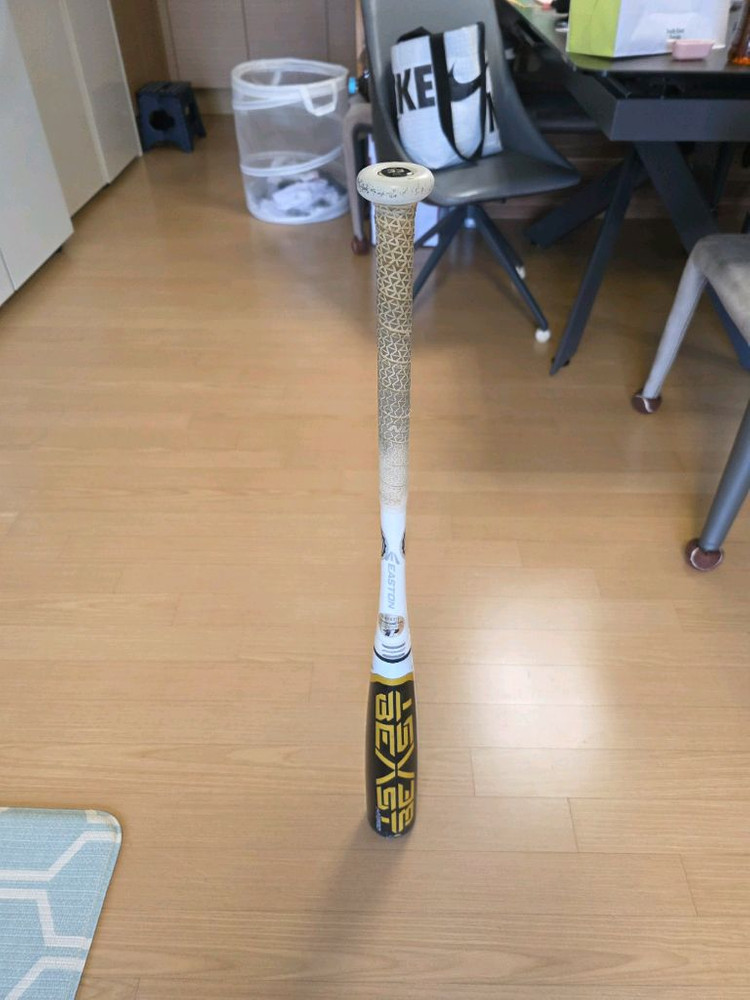 EASTON 야구배트 이스턴 이미지
