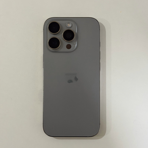 아이폰16프로 128GB 내츄럴티타늄 s급에 가까움