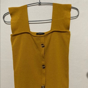 스퀘어넥 크롭 니트 탑 티셔츠 (머스타드)