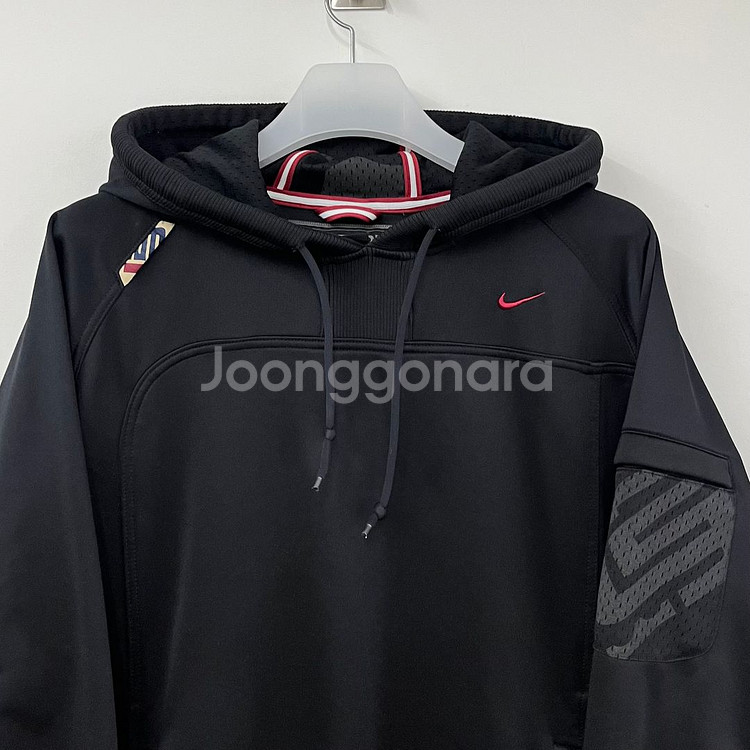 나이키 르브론 제임스 버건디 스우시 블랙 후드티--3
