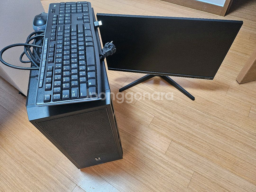 조립pc 세트 팝니다!(모니터, 키보드, 마우스등)--0