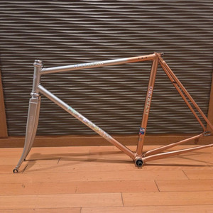 선수용 인터프로 경륜 프레임셋 판매합니다.