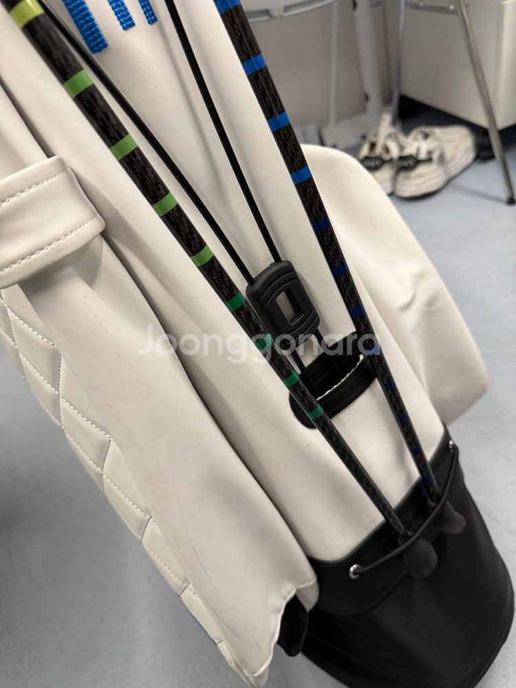 지포어 화이트 미니 캐디백--6