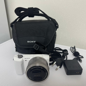 소니 a5000 미러리스 카메라 판매합니다