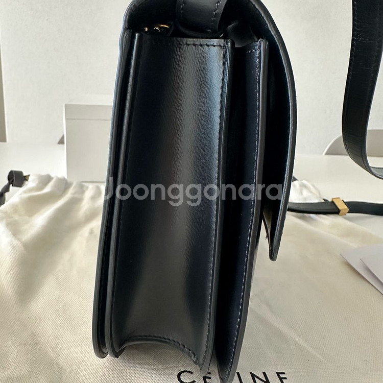 셀린느 클래식박스 미듐 블랙--3