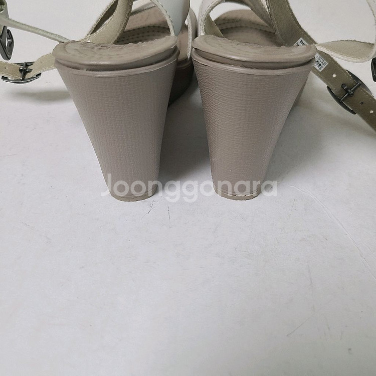 (무료배송) 240mm 크록스 웨지 샌들 w7--4