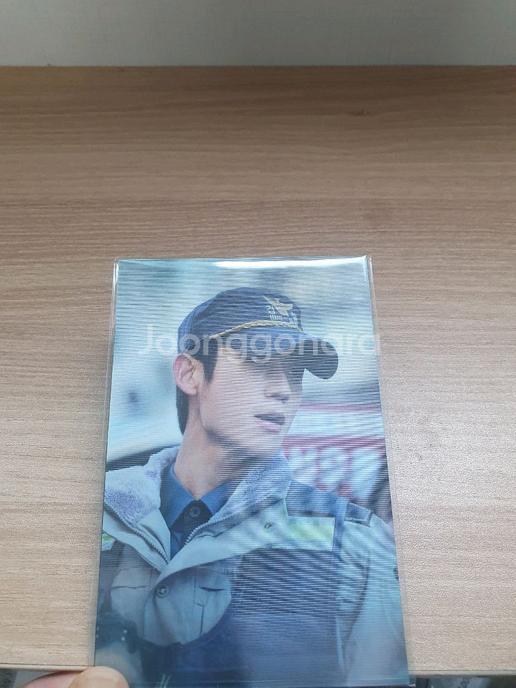 영화 베테랑2 정해인,황정민 렌티큘러 굿즈 판매합니다.--0