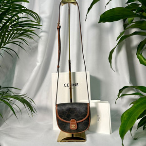 [정품]셀린느 트리옹프 미니베사체