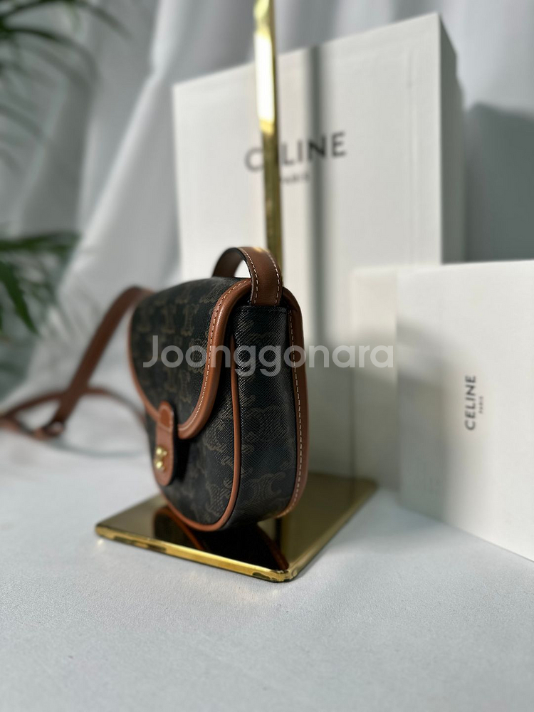 [정품]셀린느 트리옹프 미니베사체--4