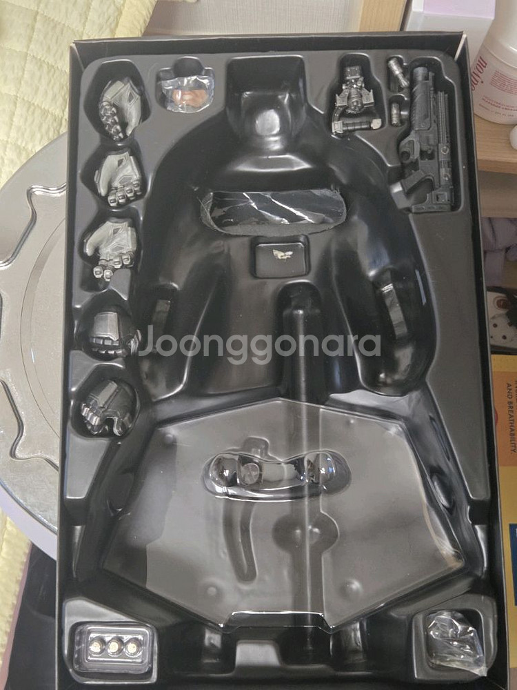 핫토이 아머드 배트맨 판매 합니다--5