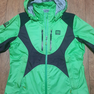 코오롱 아웃도어 바람막이 95 사이즈입니다