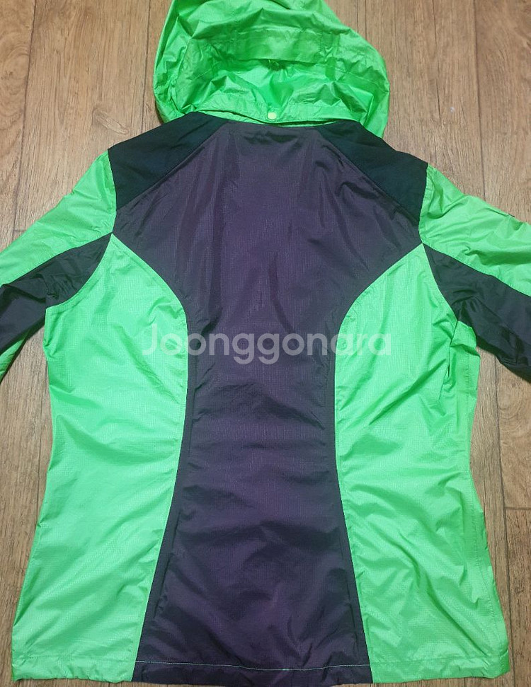 코오롱 아웃도어 바람막이 95 사이즈입니다--3