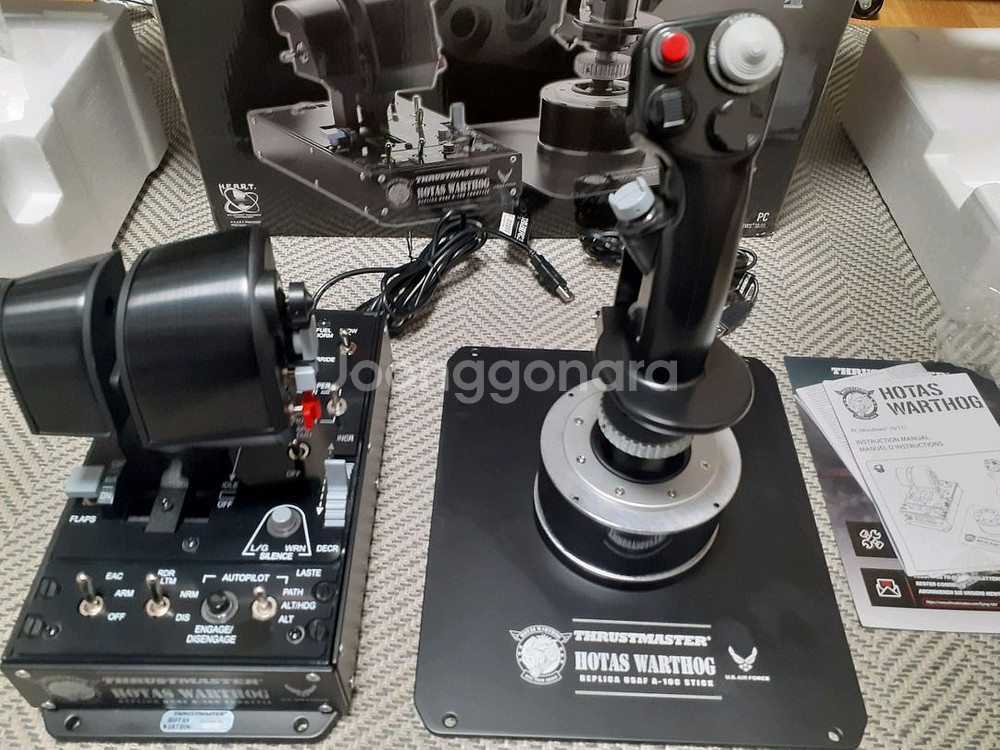 HOTAS Warthog Flight Stick--1