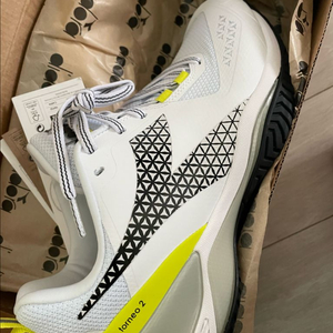 디아도라 테니스화 245