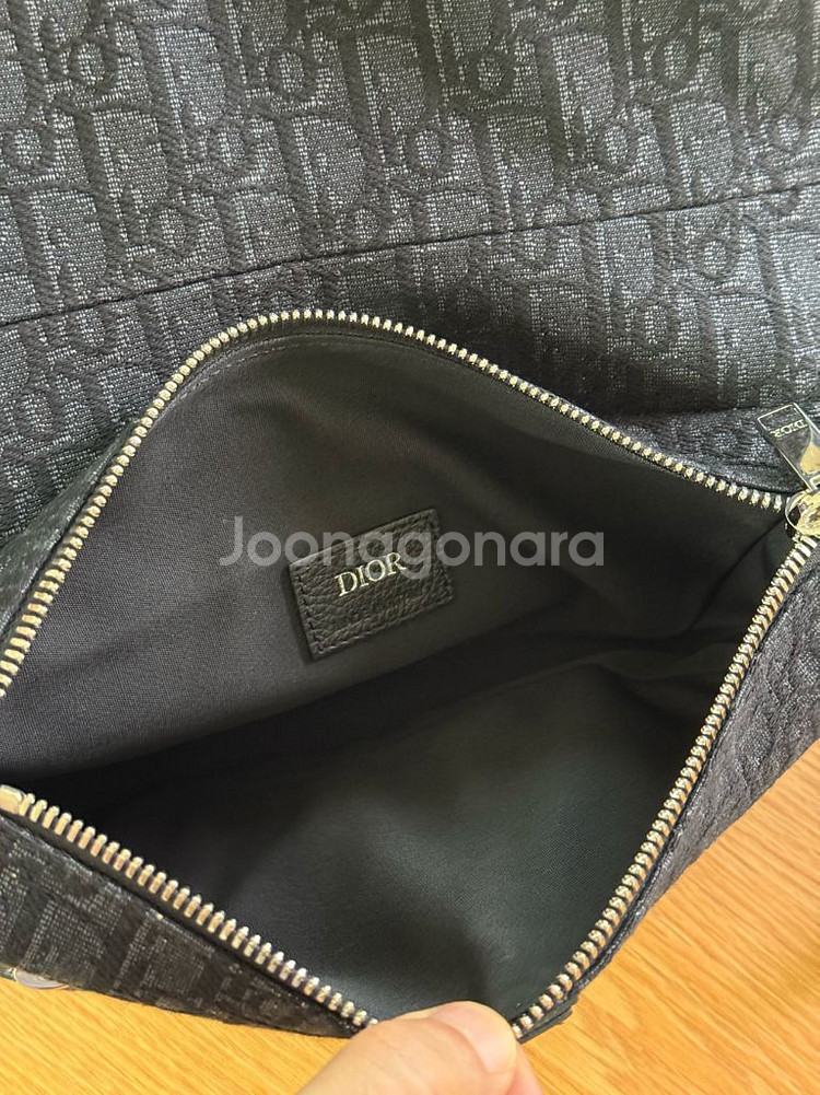 디올 옴므 새들백--5